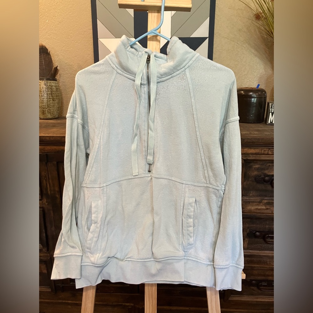 Tangerine medium light blue zip up pull over